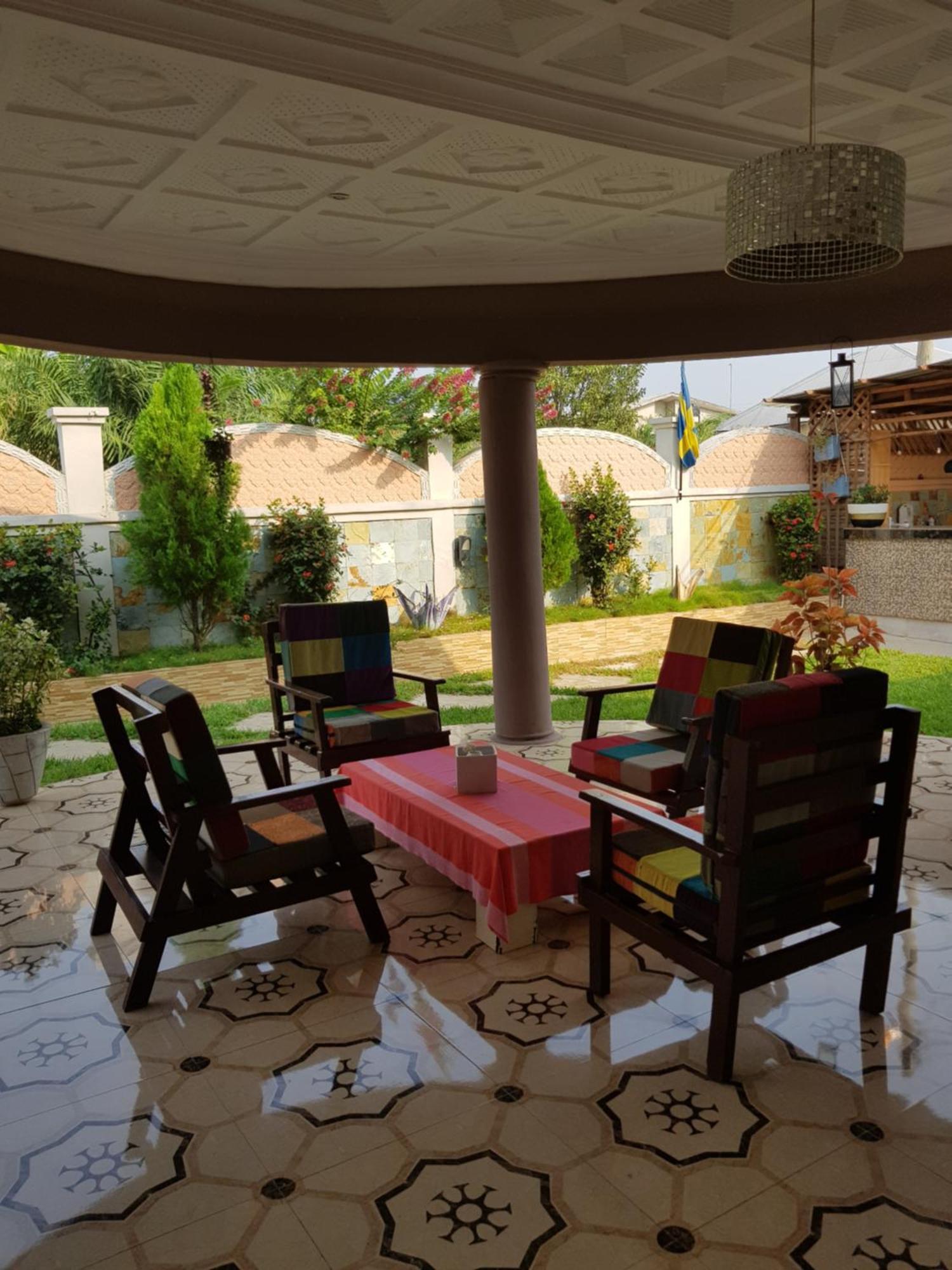 Nana Adu Guest House Koforidua Exterior foto