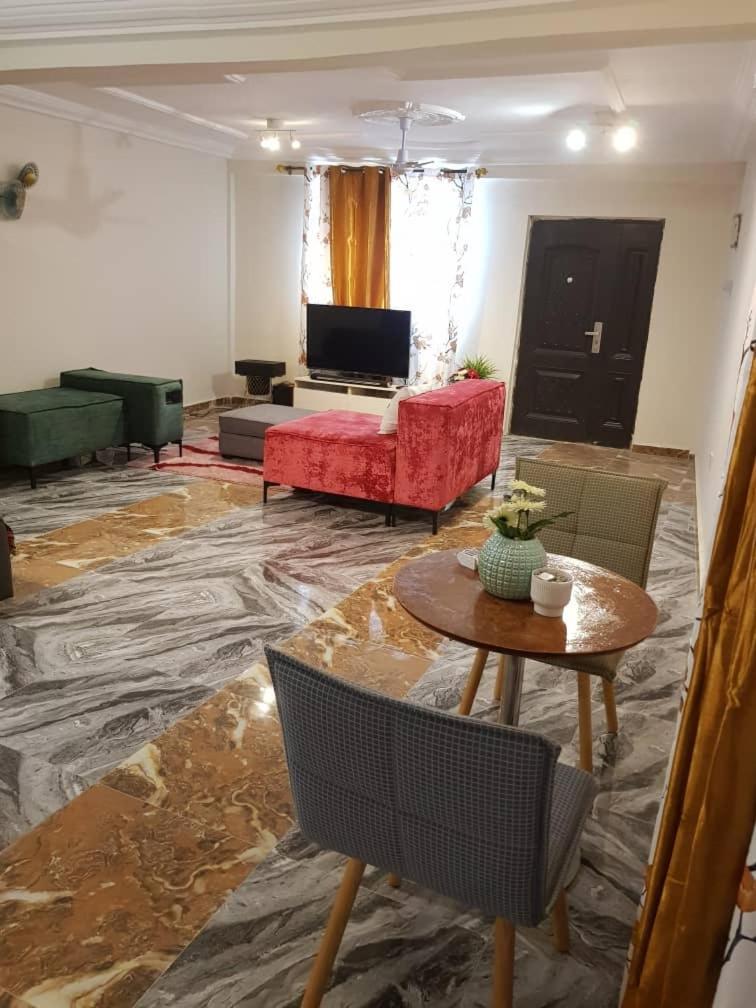Nana Adu Guest House Koforidua Exterior foto